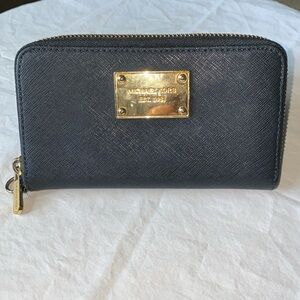 Michael Kors Wallet Bundle